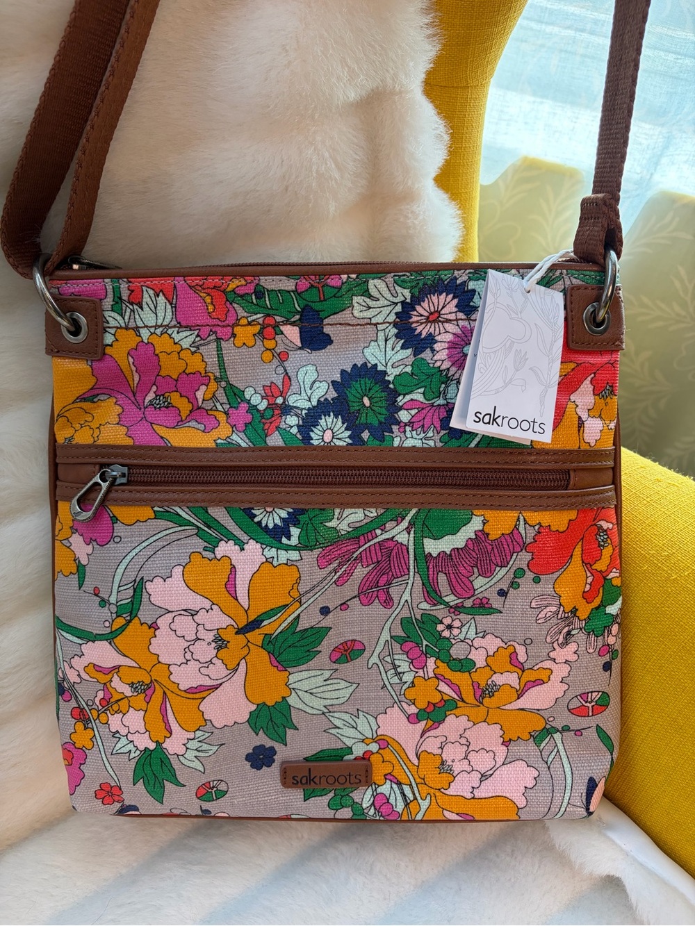 NWT Sakroots Floral Crossbody Bag in Lilac Flower Power Pattern